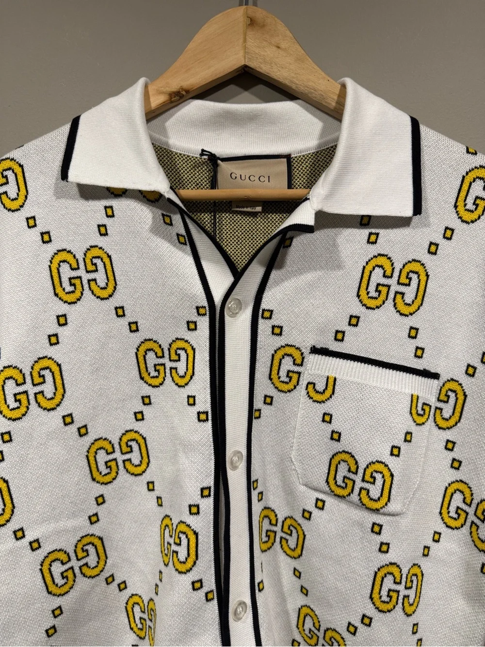 Gucci GG-intarsia knitted monogram White & Yellow Knit Polo w/shorts (Set)